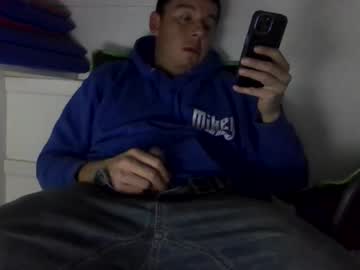 4doors4morehores Chaturbate stream image from January 13, 2026