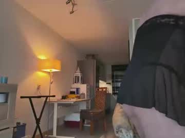 Petrapleasure Chaturbate stream image from January 13, 2026