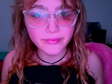 Clemie32677 Chaturbate stream image from January 13, 2026