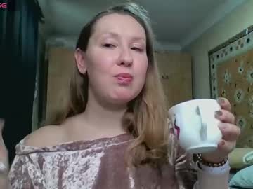 Annaxlovers Chaturbate stream image from January 13, 2026