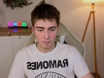 D3s_Dn Chaturbate stream image from January 13, 2026
