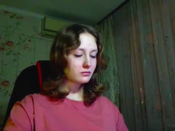 Goldendriere Chaturbate stream image from January 13, 2026