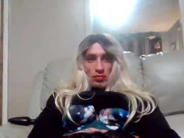 Zuez23 Chaturbate stream image from January 13, 2026