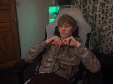 Twinkben04 Chaturbate stream image from January 14, 2026