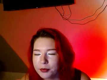 Callmebabyred Chaturbate stream image from January 14, 2026