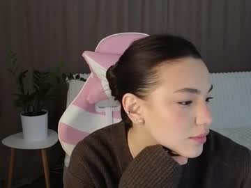 Jailacage Chaturbate stream image from January 14, 2026