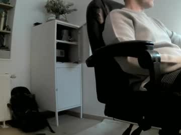 Piolin82 Chaturbate stream image from January 14, 2026