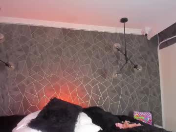 Tiarha_18 Chaturbate stream image from January 14, 2026