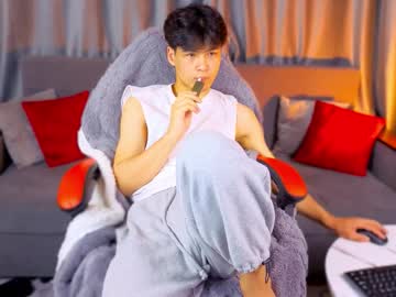 Xannell Chaturbate stream image from January 14, 2026