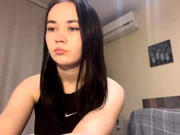Joellendrinen Chaturbate stream image from January 14, 2026