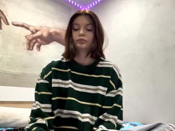 Dionnapostell Chaturbate stream image from January 14, 2026