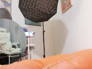 Xiaohaitun669105 Chaturbate stream image from January 14, 2026