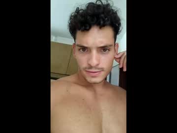 Kinftt Chaturbate stream image from January 14, 2026