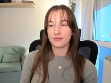 Oliviaaa2003 Chaturbate stream image from January 14, 2026