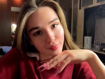 Mallybooo Chaturbate stream image from January 14, 2026