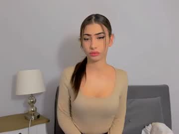 Hesterenjoy Chaturbate stream image from January 14, 2026