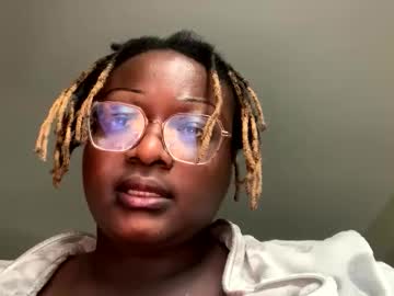 Bigkittyraven Chaturbate stream image from January 14, 2026