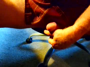 Dymon90 Chaturbate stream image from January 14, 2026