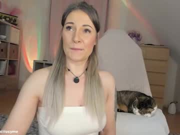 Ilucyme Chaturbate stream image from January 14, 2026