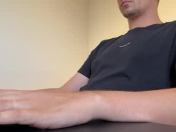 Outroemail1807 Chaturbate stream image from January 14, 2026