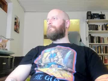Bigredbeardo Chaturbate stream image from January 14, 2026