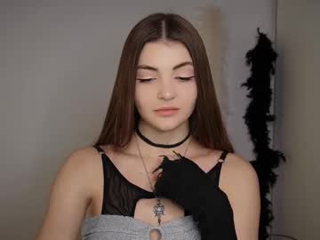 Mayttease Chaturbate stream image from January 14, 2026