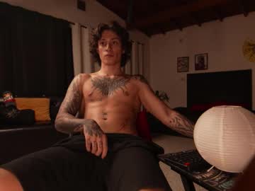 Xomega_02 Chaturbate stream image from January 15, 2026