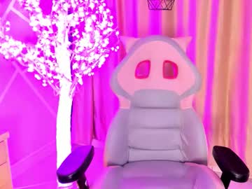 Bloom_Noa Chaturbate stream image from January 15, 2026