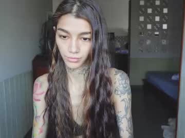 Vinkitinkii Chaturbate stream image from January 15, 2026