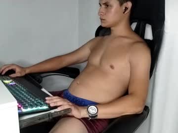 Xmaxwel Chaturbate stream image from January 15, 2026