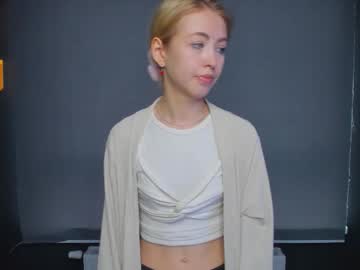 Luna_Helles Chaturbate stream image from January 15, 2026