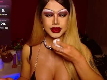 Zyradom Chaturbate stream image from January 15, 2026