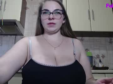 Carolinadiamond Chaturbate stream image from January 15, 2026