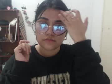 Aralynmielle Chaturbate stream image from January 15, 2026