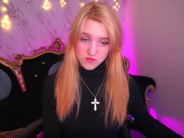 Blondymona Chaturbate stream image from January 15, 2026