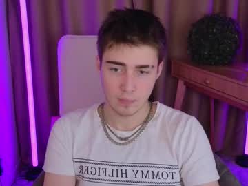 D3s_Dn Chaturbate stream image from January 15, 2026
