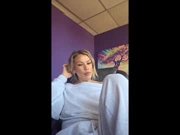 Kianaxxx602399 Chaturbate stream image from January 15, 2026