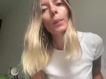 Viajemos Chaturbate stream image from January 15, 2026