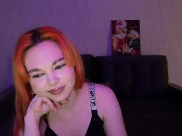 Kristibiz Chaturbate stream image from January 16, 2026