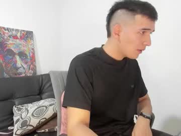 Mike3xxx Chaturbate stream image from January 16, 2026