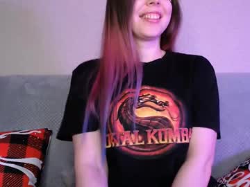 Little_Unic0rn Chaturbate stream image from January 16, 2026