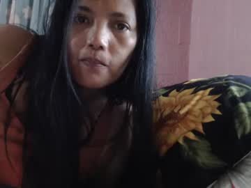 Wowpussy4u Chaturbate stream image from January 16, 2026