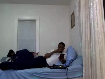Dathroatbunny Chaturbate stream image from January 16, 2026