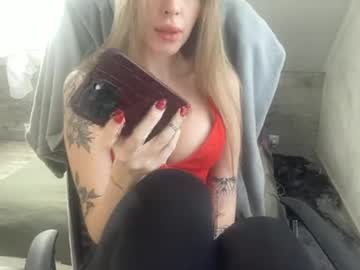 Meloodiesweet Chaturbate stream image from January 16, 2026