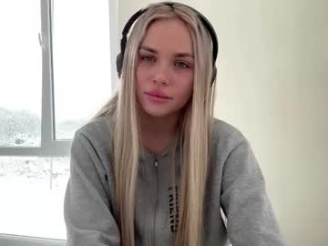 May_Waves Chaturbate stream image from January 16, 2026