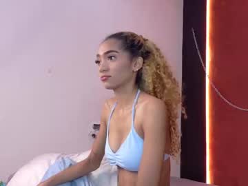 Roxypalmer11 Chaturbate stream image from January 16, 2026