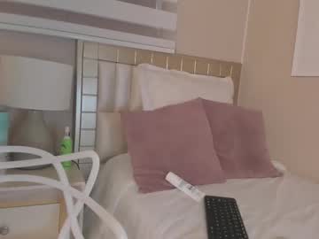 Isabela__X Chaturbate stream image from January 16, 2026