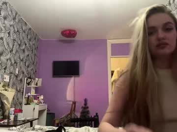 Leonorcoutee Chaturbate stream image from January 16, 2026