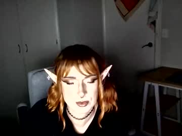 Sissybambii Chaturbate stream image from January 16, 2026