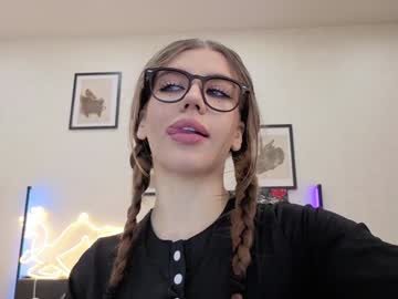 Jenie_Fire Chaturbate stream image from January 16, 2026
